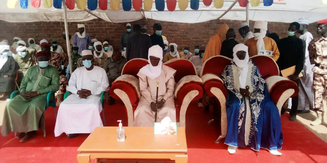 Tchad : le chef de canton Dadjo Sud fait construire un collège, une mosquée et un Palais à Bardangal