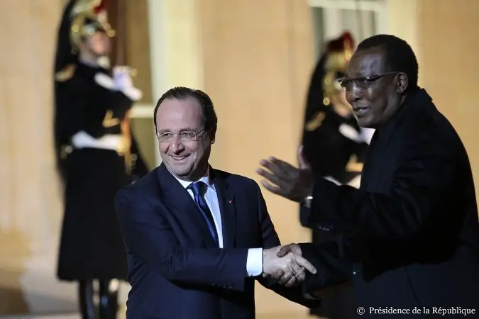 Le Tchad succombe à la pression française ?