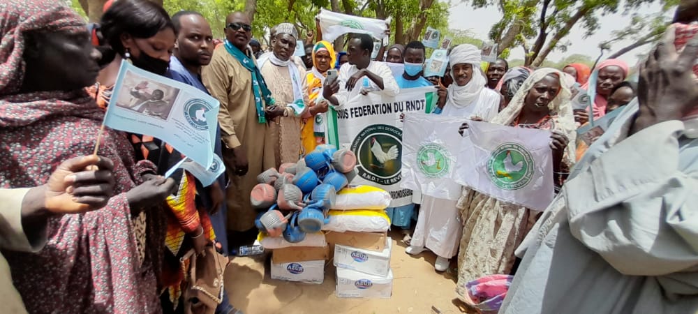 Tchad : Le RNDT Le Réveil vole au secours des réfugiés de Farcha Tchad : Le RNDT Le Réveil vole au secours des réfugiés de Farcha