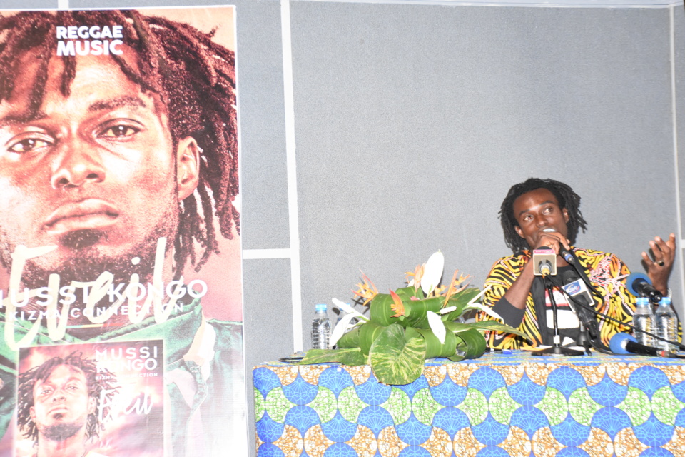 Brazzaville : l’artiste musicien congolais, Mussi Kongo, présente l’album « Eveil » à la  presse Brazzaville : l’artiste musicien congolais, Mussi Kongo, présente l’album « Eveil » à la  presse
