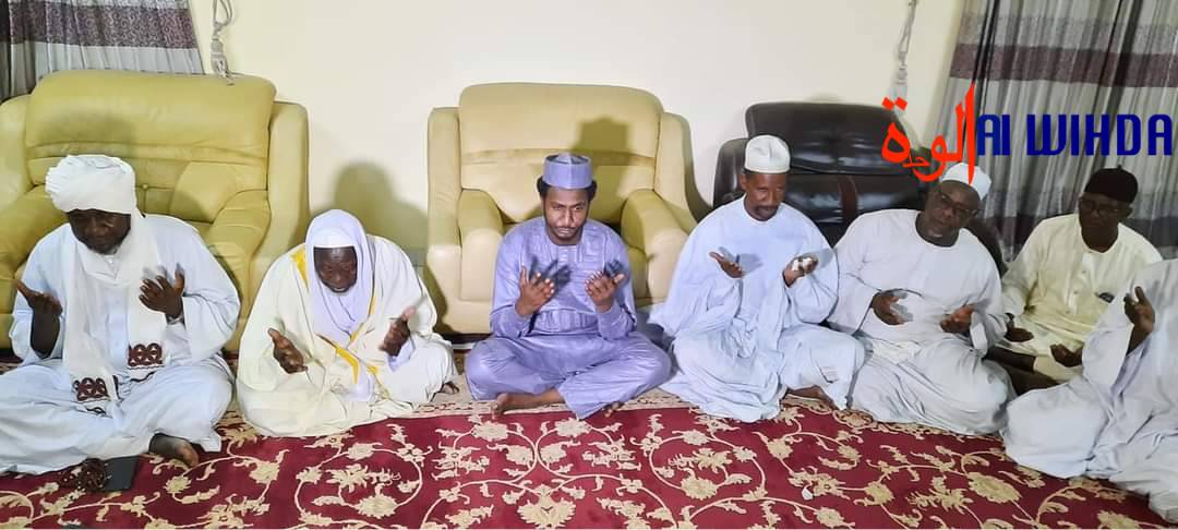 Tchad : un grand Iftar collectif organisé au gouvernorat du Ouaddaï Tchad : un grand Iftar collectif organisé au gouvernorat du Ouaddaï