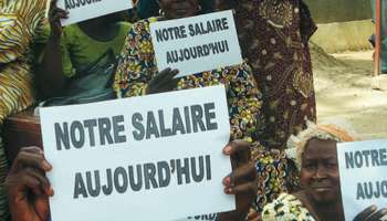 Grève de professeurs tchadiens en 2007 pour réclamer le versement des salaires. © AFP