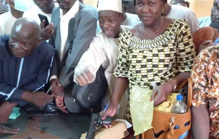 Tchad : les magistrats reçoivent des armes pour leur sécurité
