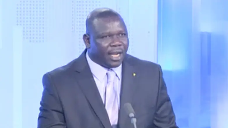 Le nouveau Ministre de la Culture, de la Jeunesse et du Sport, Abdoulaye Ngardiguina, par ailleurs journaliste vedette de l’ONRTV.