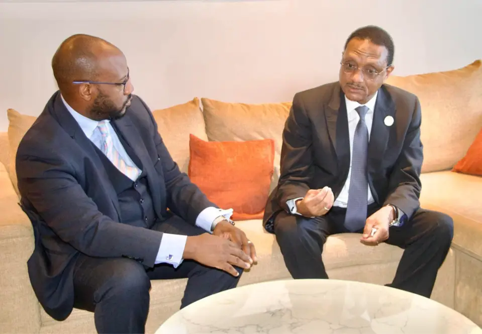 Lusaka : le chef de la diplomatie tchadienne échange avec un diplomate américain