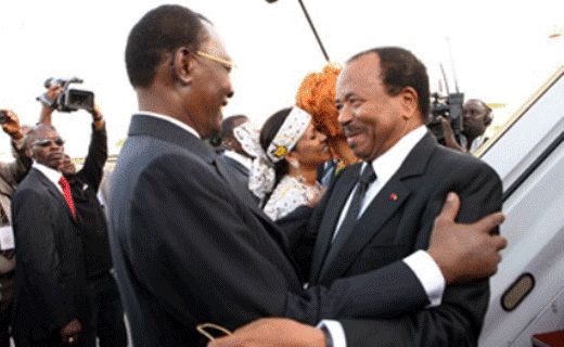 Idriss Déby et Paul Biya. Photo non datée. Crédits photo : Sources