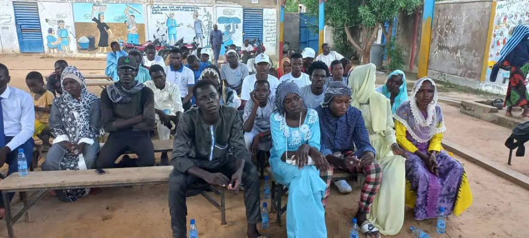 Tchad : les leaders du CLOJ-T encouragent les jeunes du 8e arrondissement au débat d'idées