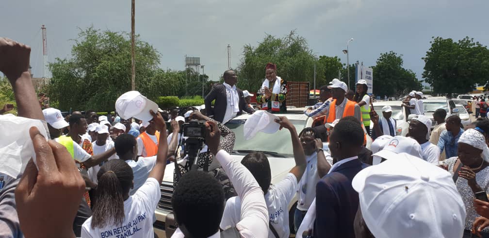 Le leader du Front populaire de libération du Sud (FPLS), Takilal Ndolassem, accueilli ce 19 août 2022 à l'aéroport de N'Djamena. © Malick Mahamat/Alwihda Info
