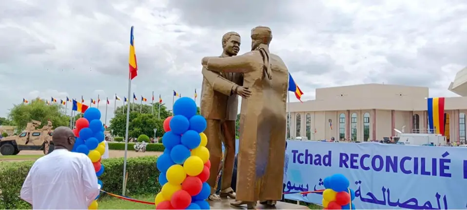 Tchad :  la statue de la paix, du pardon et de la réconciliation inaugurée au Palais de la culture. © ATPE