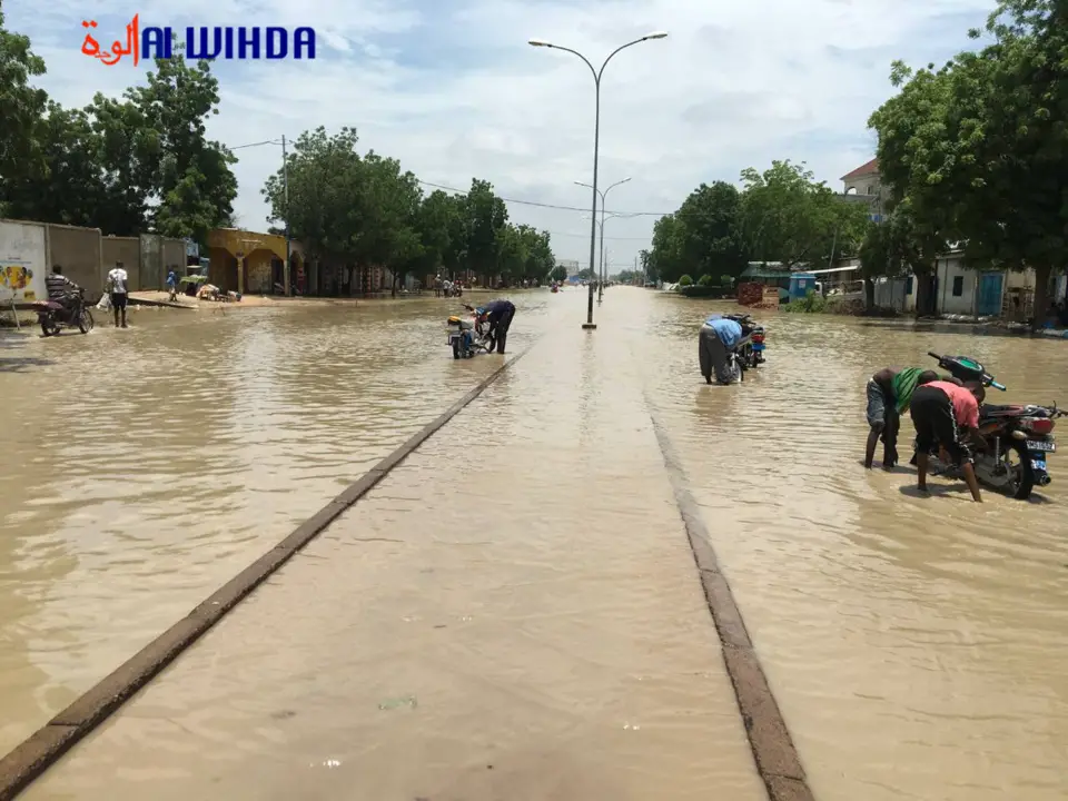 Des inondations à N'Djamena, en août 2022. © Mbaïnaissem Gédéon/Alwihda Info