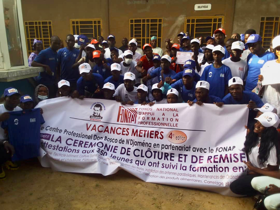 Tchad : plus de 300 vacanciers formés aux petits métiers Tchad : plus de 300 vacanciers formés aux petits métiers