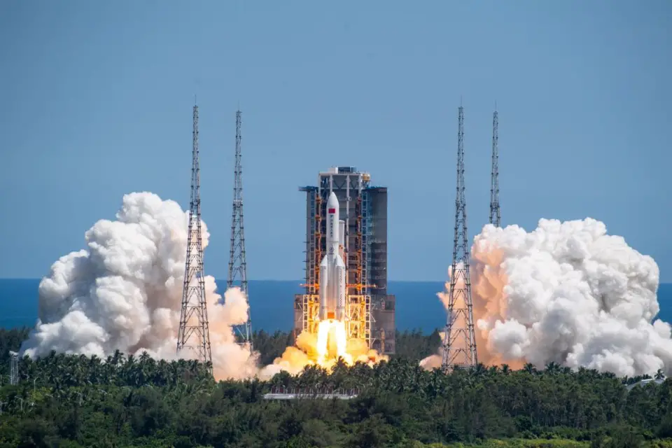 A Long March-5B Y3 carrier rocket, carrying Wentian lab module, blasts off from the Wenchang Spacecraft Launch Site in south China's Hainan province, July 24, 2022. (Photo by Weng Qiyu/People's Daily Online)