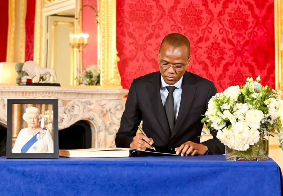 Funérailles de la reine d’Angleterre : le ministre du Pétrole représente le Tchad