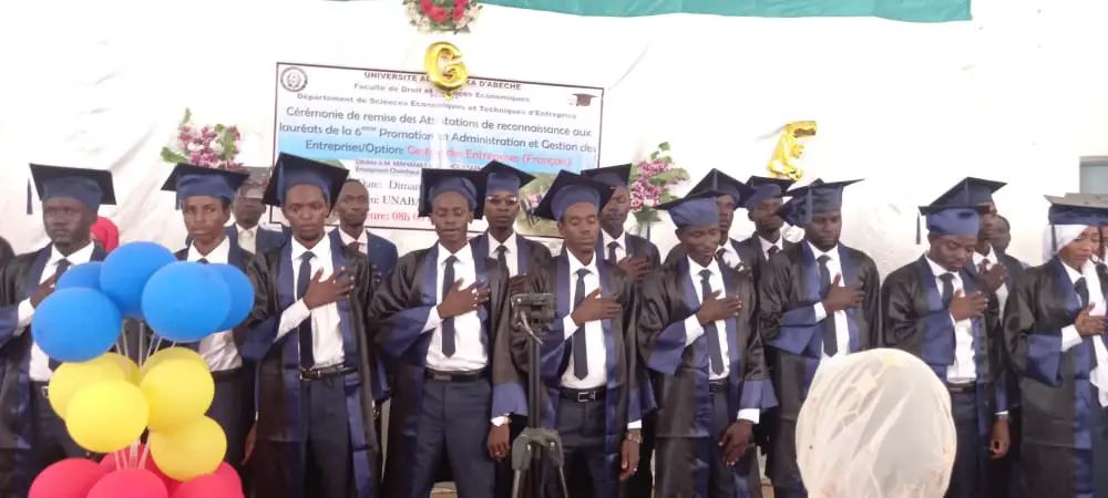 Tchad : remise des diplômes à la 6e promotion des lauréats de l'UNABA en administration et gestion
