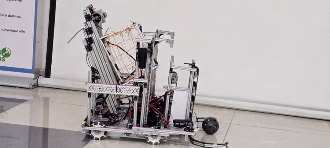 Tchad : Wenak Labs présente la démonstration d'un robot avant une compétition à Genève