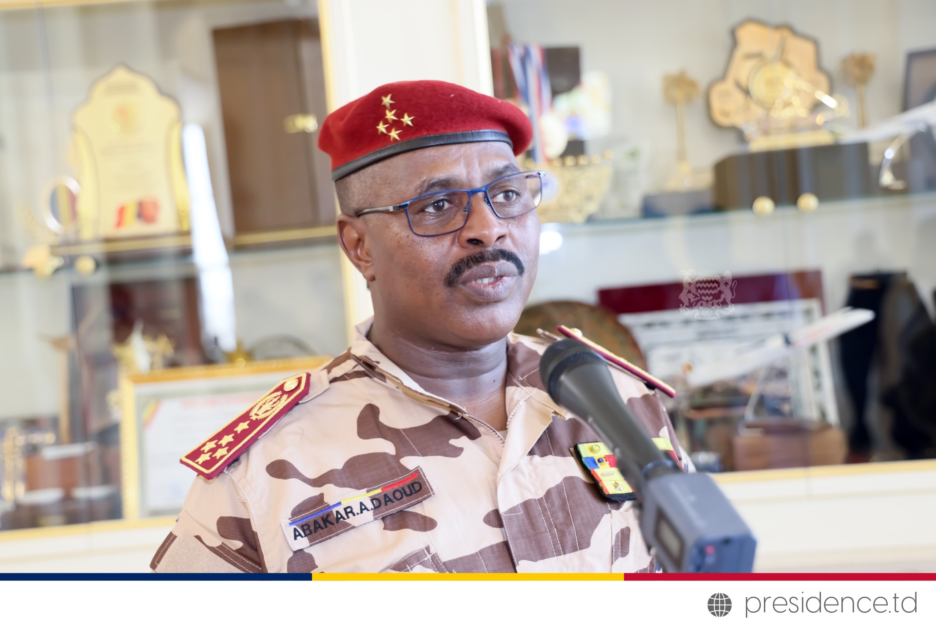 L'officier Abakar Abdelkerim Daoud devient le 3ème général d'armée de l'histoire du Tchad. © DGCOM/PR