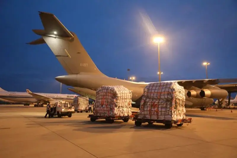 A total of 1,500 tents donated by the Chinese government to Pakistan arrive at the Karachi Airport and are delivered to the Pakistani side, Aug. 30, 2022. Pakistan has been hit by the worst floods in the recent 30 years. The Chinese government has provided Pakistan with emergency relief supplies worth of 100 million yuan ($13.91 million), including 25,000 tents and other materials. (Photo courtesy of China International Development Cooperation Agency)