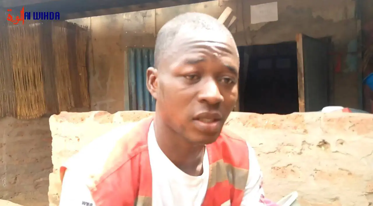 Tchad : arrêté lors des manifestations, il fait un transfert de crédit à un militaire contre sa libération