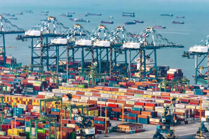 Photo taken on Sept. 26, 2022 shows a busy scene at the Nansha Port, Nansha district, Guangzhou, south China's Guangdong province. (Photo by Wei Jinsong/People's Daily Online)
