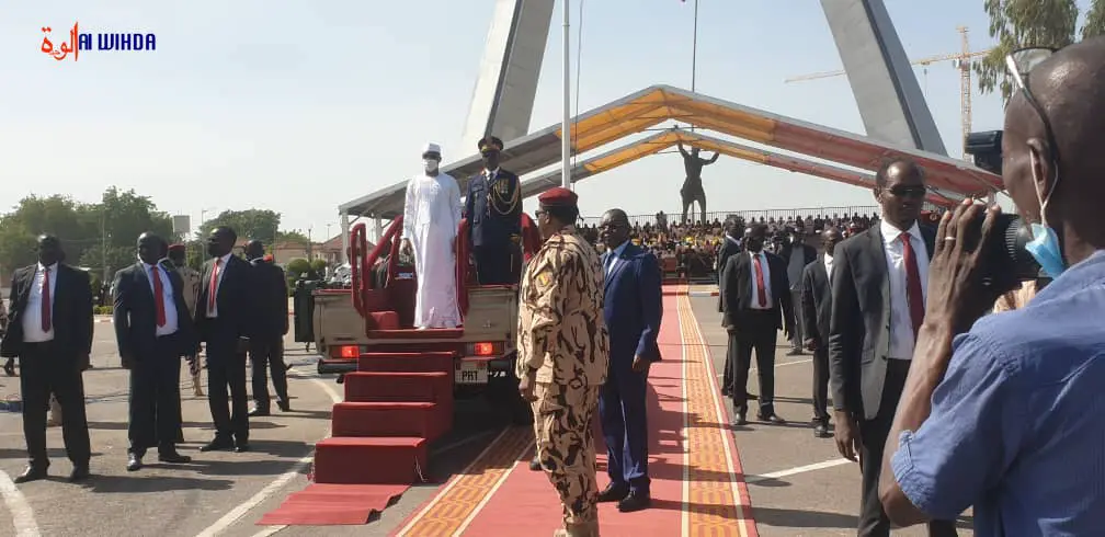 Tchad : le président de la transition assiste au défilé du 1er décembre à la Place de la nation