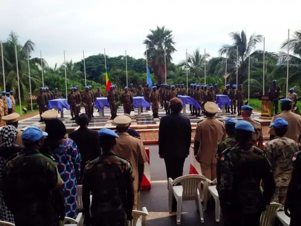 Mali : La MINUSMA rend un dernier hommage aux 5 soldats tchadiens. Crédit photo : MINUSMA