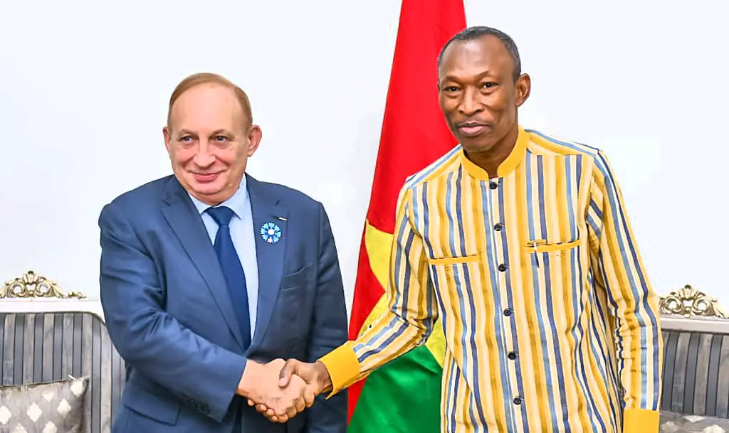 Paris rappelle son ambassadeur au Burkina Faso pour des consultations
