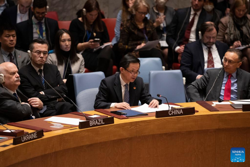Dai Bing (C, front), charge d'affaires of China's permanent mission to the United Nations, addresses a high-level Security Council briefing on Ukraine at the UN headquarters in New York, Feb. 24, 2023. (Xinhua/Xie E)