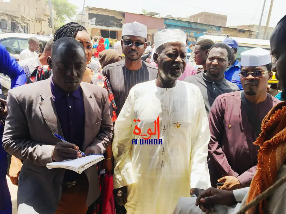 Cherté de la vie à N'Djamena : le conseiller national Mahamat Aguid Bachar s'active