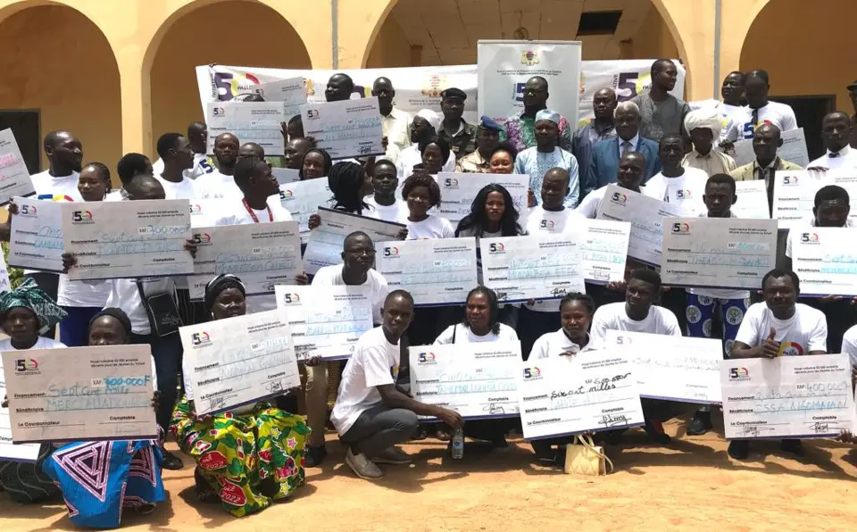 Tchad : remise de chèques à 58 bénéficiaires de l'initiative 50.000 emplois au Logone Oriental