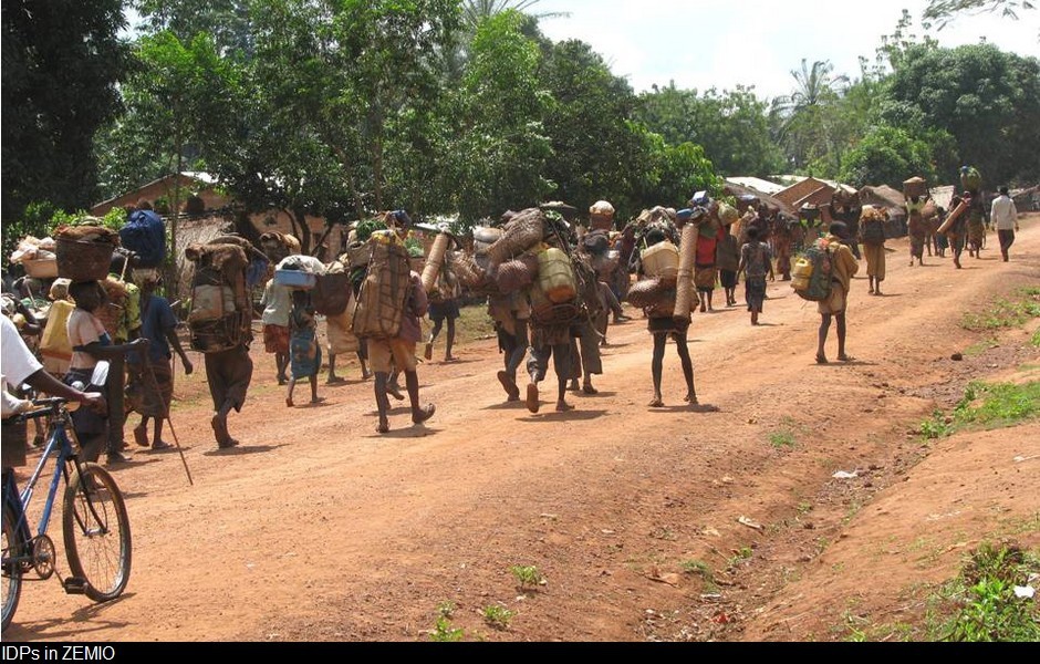 Centrafrique: Zemio, hundreds of women stage topless protest