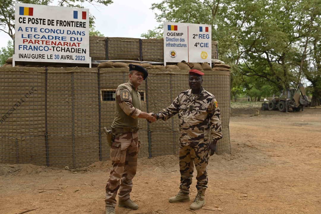 Tchad : l'armée installe un poste frontière "extrêmement robuste" au Sud de Goré, près de la RCA. Tchad : l'armée installe un poste frontière "extrêmement robuste" au Sud de Goré, près de la RCA.
