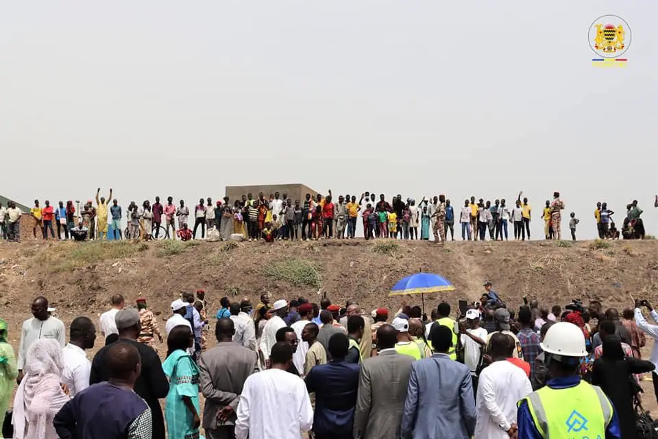 N’Djamena : pose de la pierre de la construction de la digue de Digangali. © Primature
