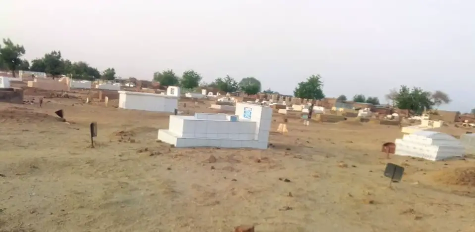 Tchad : le cimetière de Toukra manque d'eau, les fossoyeurs rencontrent des difficultés