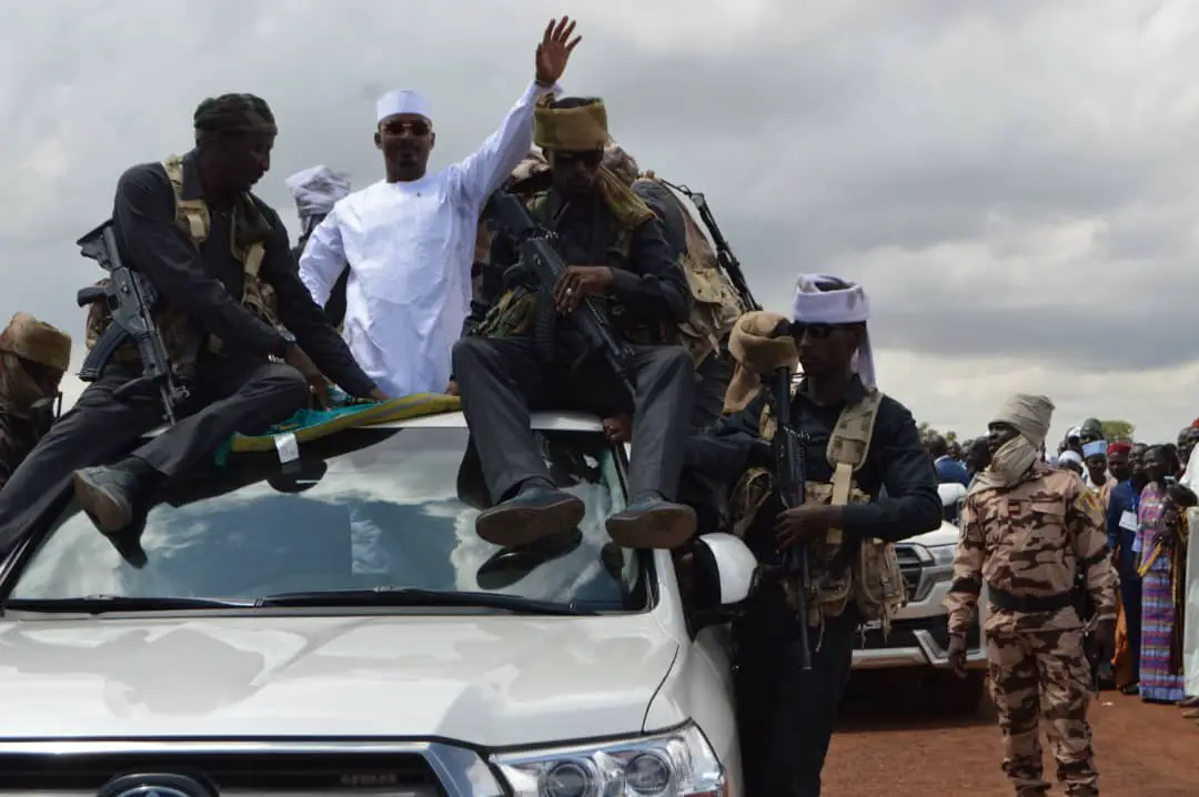 Tchad : fin de la tournée de fausses promesses et de charme