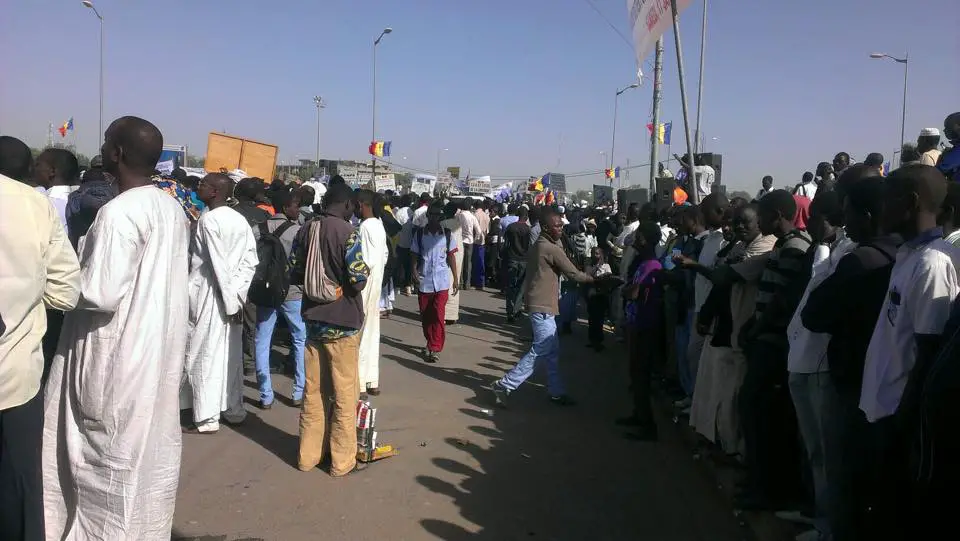 Les tchadiens descendent dans les rues pour dire non à Boko Haram. Crédit photo : Alwihda Info