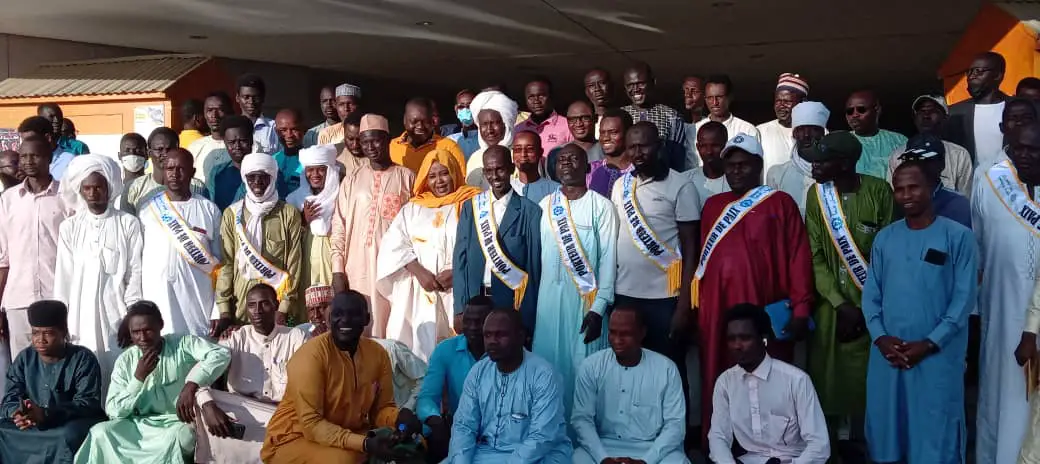 N'Djamena : 'Vivons tous ensemble' engage 100 jeunes chauffeurs de motos-taxis pour promouvoir la paix