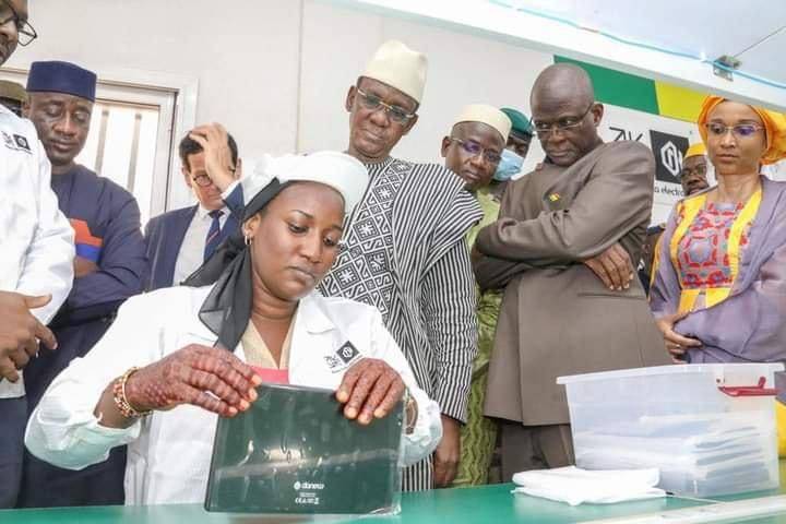 Mali : une usine d'assemblage de PC, tablettes et smartphones inaugurée