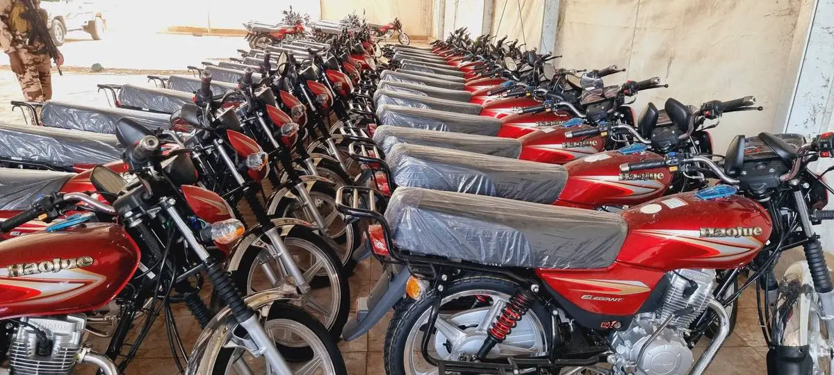 Tchad : le Moyen-Chari reçoit une dotation de 100 motos pour renforcer la sécurité