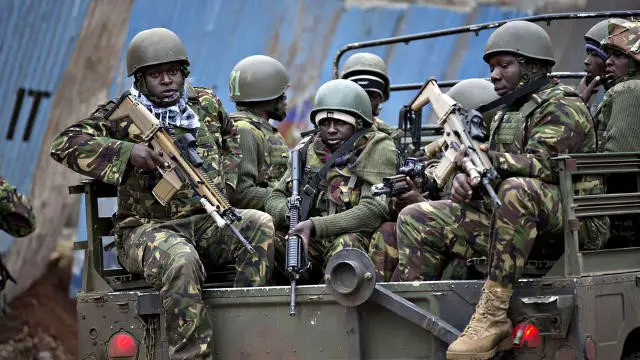 Un contingent de les soldats des Forces de défense kényanes ( Kenya Defence Forces – KDF) | FT