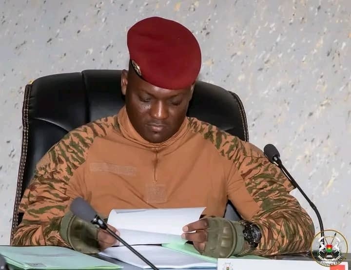 Burkina Faso : le gouvernement met fin à la convention de concession de l’aéroport de Donsin Burkina Faso : le gouvernement met fin à la convention de concession de l’aéroport de Donsin