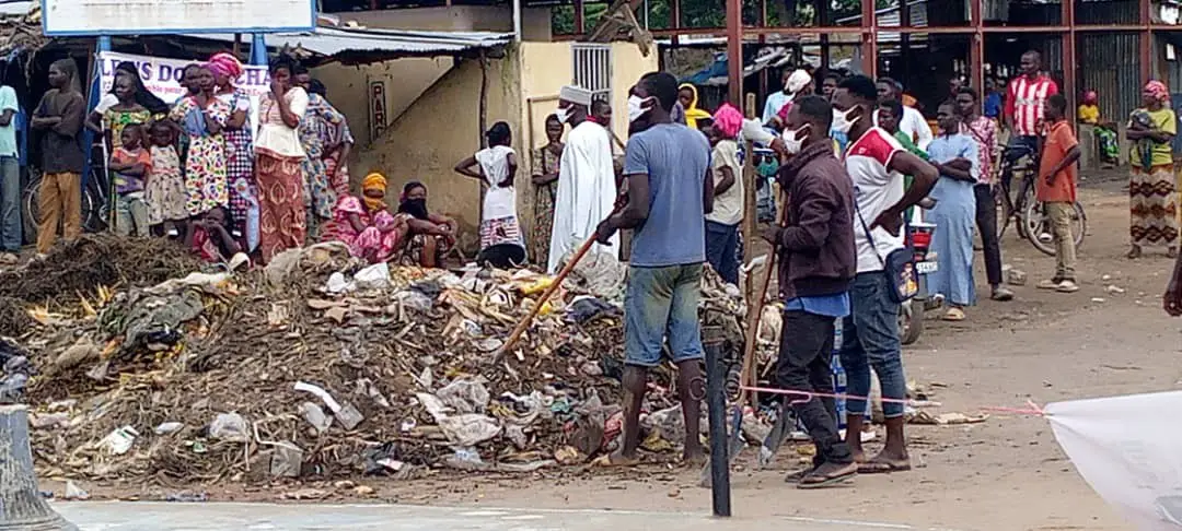 Tchad : L’association  « Let’s do it » nettoie la ville de Sarh