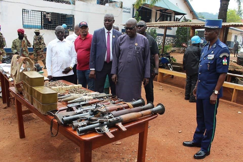 Centrafrique : des effets militaires saisis au domicile de l'ancien président de la transition Alexandre N'Guendet