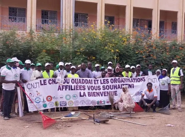 Tchad : le CNJT du Ouaddaï assure la propreté de l’Unaba pour la rentrée académique