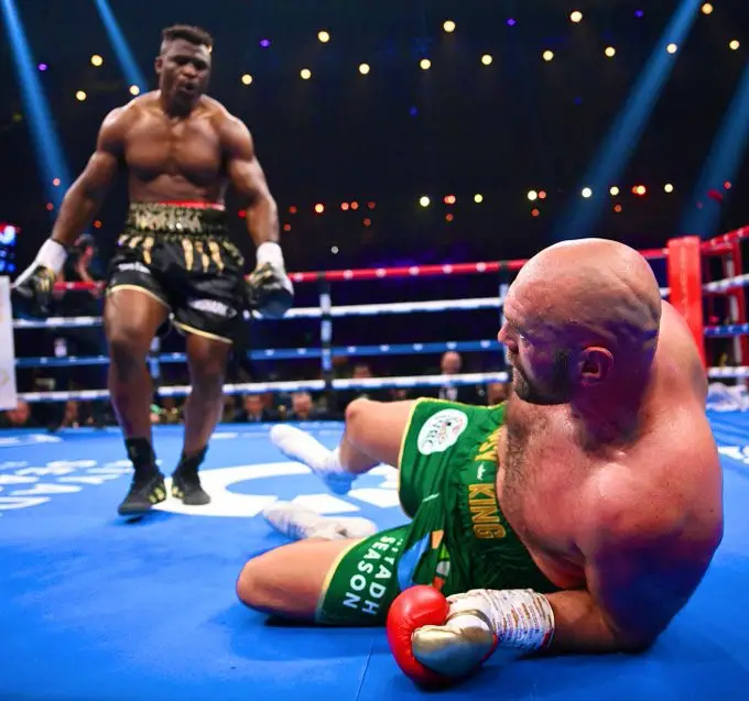 Boxe : Le Britannique Tyson Fury tombe devant Ngannou mais remporte le duel face au Camerounais
