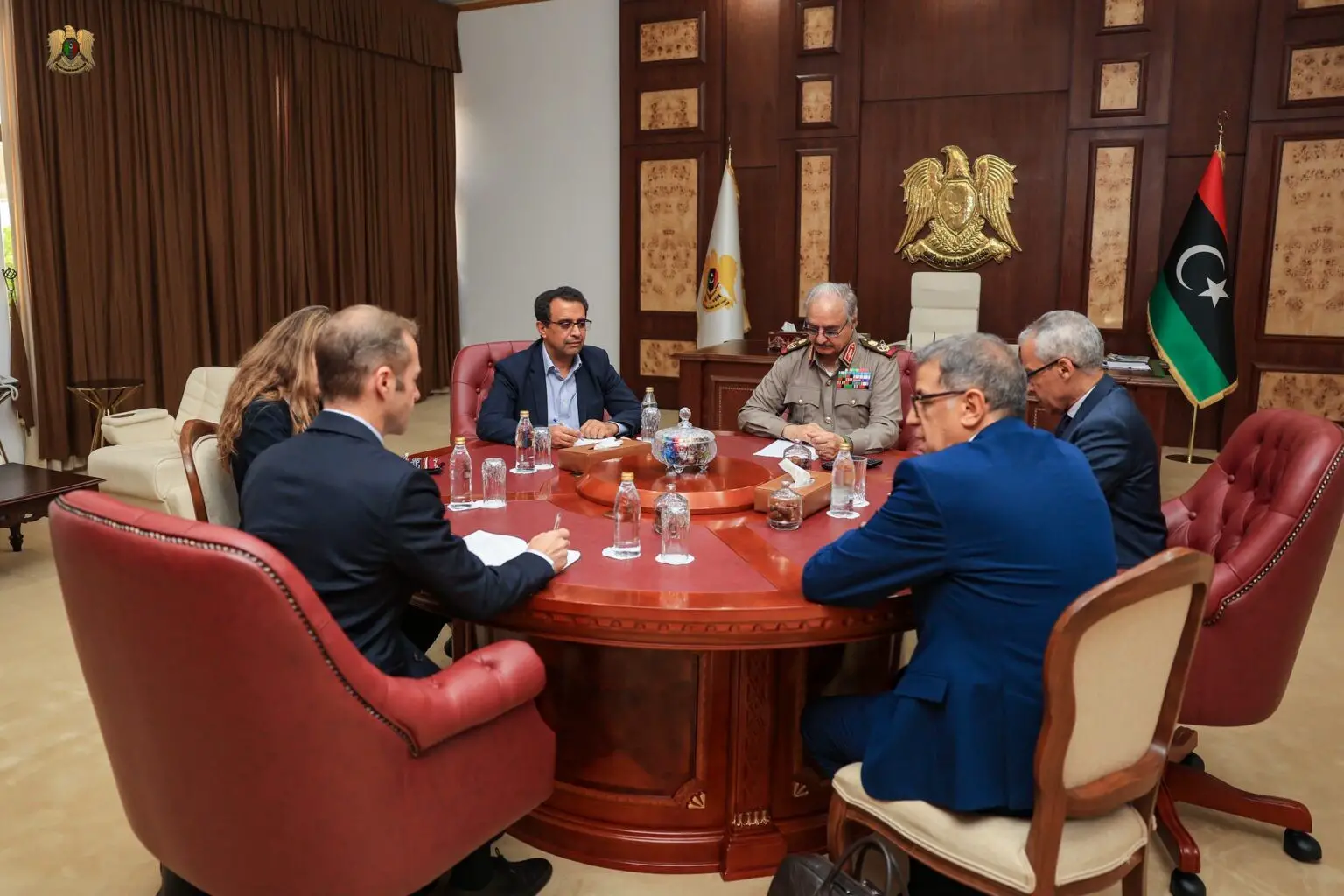 Libye : Haftar parle de lutte contre le terrorisme avec des diplomates français