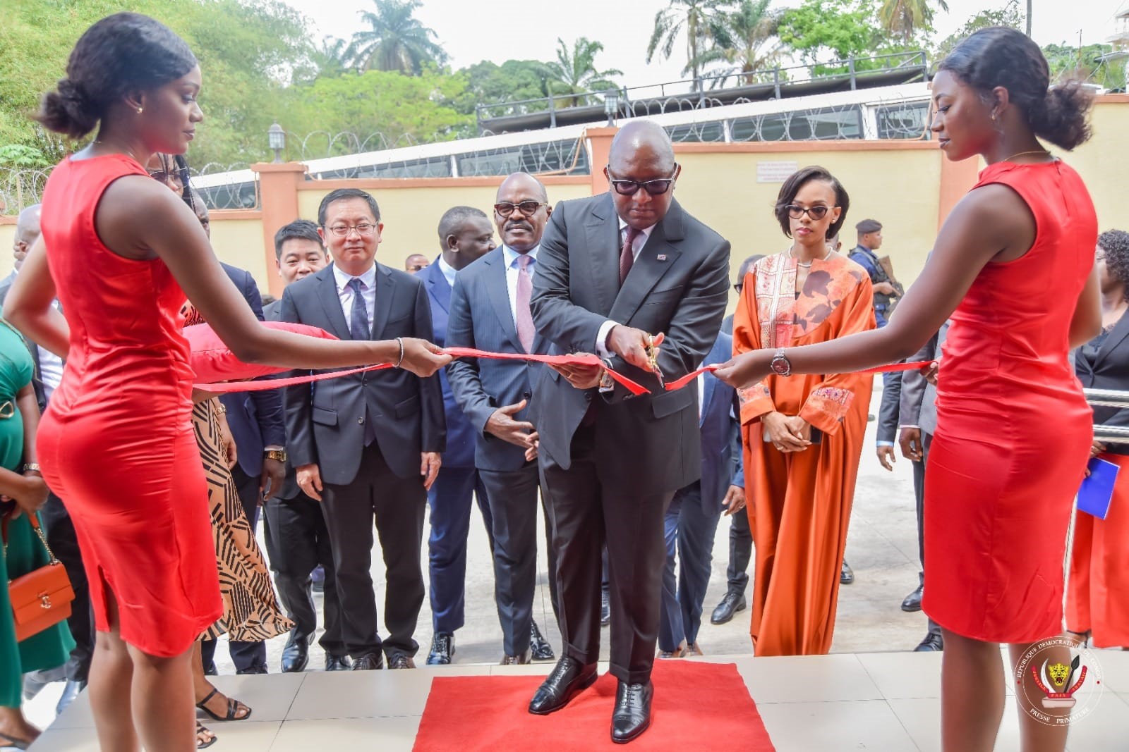 Inauguration du nouveau bâtiment du premier data center national par le Premier Ministre Jean-Michel Sama Lukonde © Primature RDC