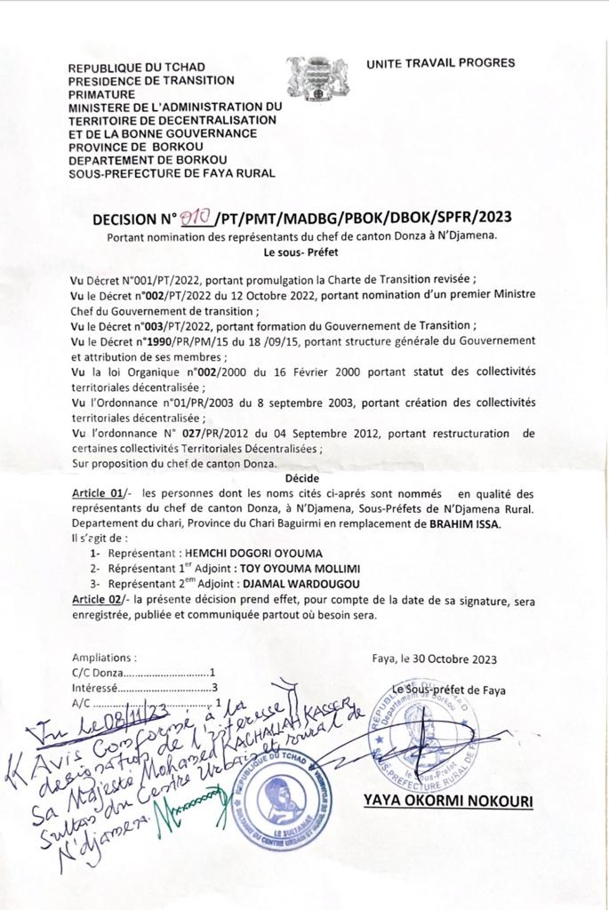 Tchad : le général Hemchi Dogori intronisé chef de la communauté Donza à N'Djamena Tchad : le général Hemchi Dogori intronisé chef de la communauté Donza à N'Djamena