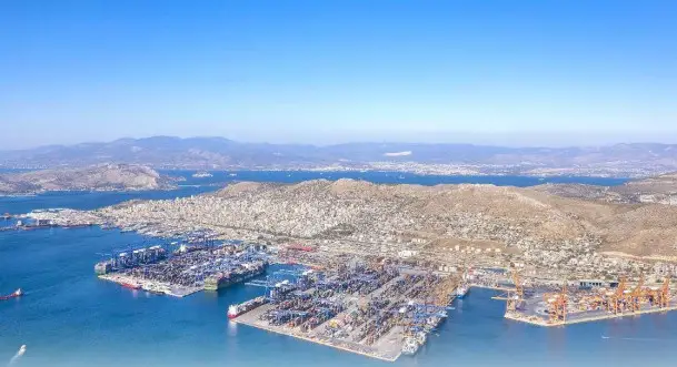 Photo shows the Port of Piraeus in Greece. (Photo provided by Deng Yu)