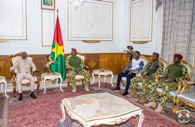 Côte d’Ivoire : Guillaume Soro reçu en audience par le Président de la transition du Burkina Faso Côte d’Ivoire : Guillaume Soro reçu en audience par le Président de la transition du Burkina Faso