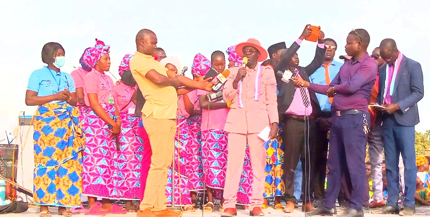 Tchad : le parti politique MERCI lance ses activités dans le 9ème arrondissement Tchad : le parti politique MERCI lance ses activités dans le 9ème arrondissement
